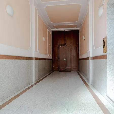 Guesthost - M1 Dante Elegant Appartement