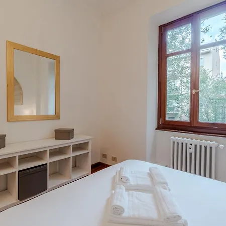 Guesthost - M1 Dante Elegant Turín