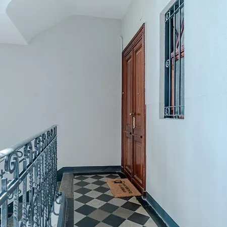 Guesthost - M1 Dante Elegant Apartmán Turín